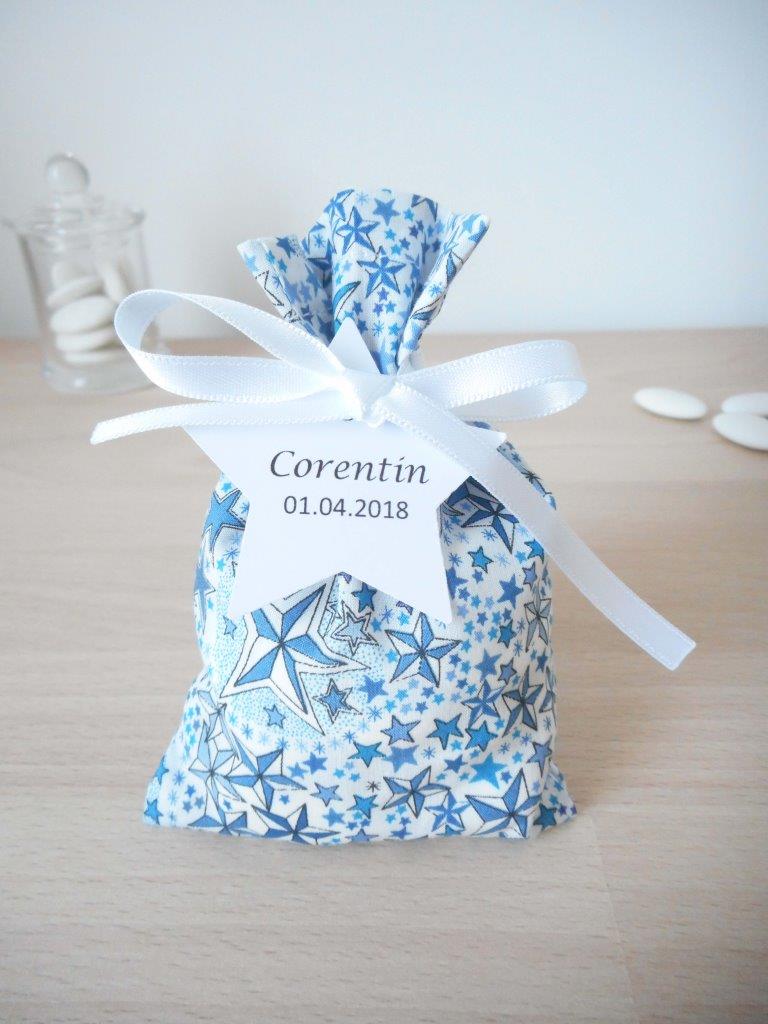 Ballotin à dragées Liberty Adelajda bleu ruban satin blanc – Image 5