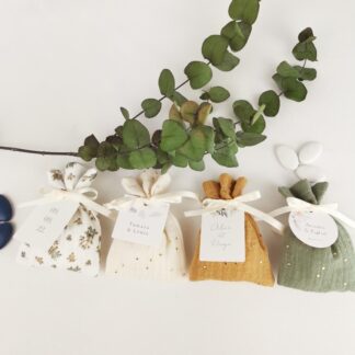 Ballotin à dragées double gaze à définir - ruban ivoire - Etiquette papier PREMIUM