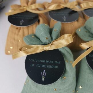 Sachet de lavande - double gaze à définir - ruban or - étiquette papier premium